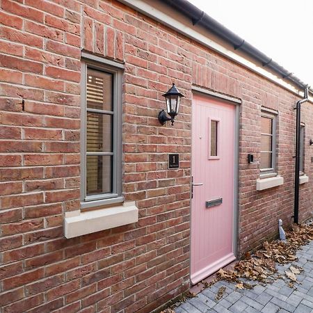 1 The Vaults Apartment Glastonbury Exterior photo